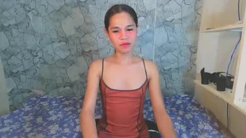 Snapshot of kylie_fuck69 chatting on December 4, 12:08 pm kylie online show from December 4, 12:08 pm