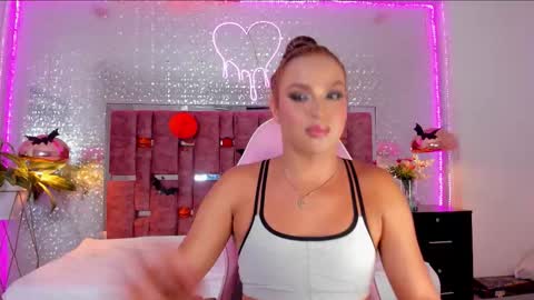 Kylie online show from October 17, 5:11 am