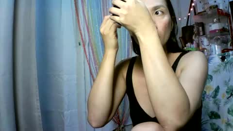 Snapshot of kyutshyne chatting on February 6, 6:24 pm kyutshyne online show from February 6, 6:24 pm