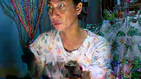Snapshot of kyutshyne chatting on March 10, 12:07 am kyutshyne online show from March 10, 12:07 am