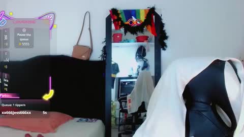 Snapshot of la_ratona_1 chatting on October 1, 10:32 pm AriSaray online show from October 1, 10:32 pm