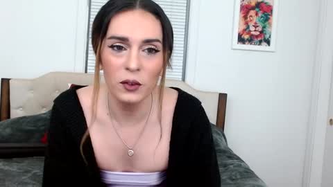 Snapshot of laceyphoenix1 chatting on January 21, 2:00 am Lacey Phoenix online show from January 21, 2:00 am