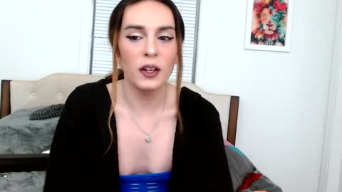 Snapshot of laceyphoenix1 chatting on January 26, 3:17 am Lacey Phoenix online show from January 26, 3:17 am