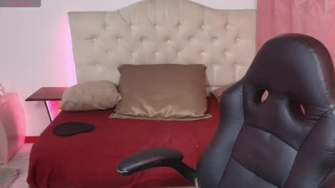 Camila online show from October 19, 6:39 am