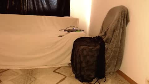 LalaMy online show from October 20, 1:25 pm