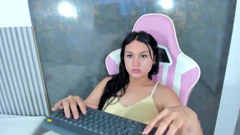 Snapshot of lana_boomer chatting on October 8, 8:43 pm Lana online show from October 8, 8:43 pm