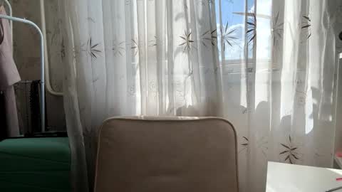 Snapshot of lannieperrodin chatting on September 21, 10:43 am Scarlett online show from September 21, 10:43 am