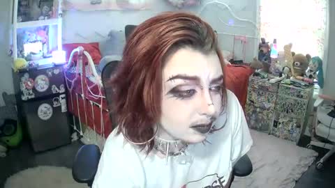 Snapshot of lapdoghellhound chatting on September 29, 9:36 pm FtMhellhound online show from September 29, 9:36 pm