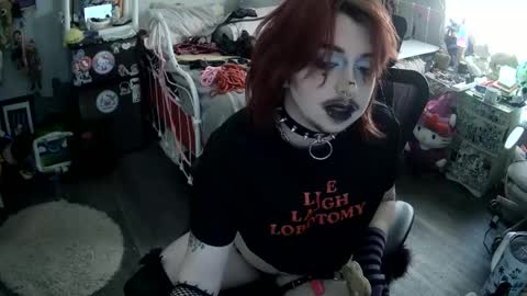 Snapshot of lapdoghellhound chatting on October 8, 8:54 pm FtMhellhound online show from October 8, 8:54 pm