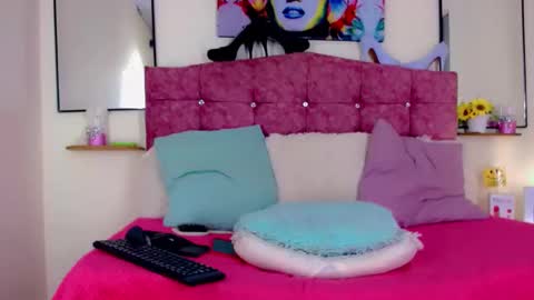 Snapshot of larasilva21 chatting on September 30, 5:24 pm LARA online show from September 30, 5:24 pm