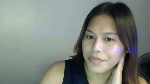 larissah99 online show from December 4, 9:07 pm