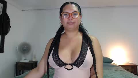 FLOR SALVAJE online show from October 19, 5:27 pm