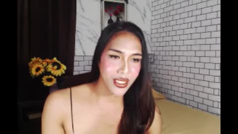 Snapshot of latinatshugecock chatting on September 15, 5:18 pm Cha online show from September 15, 5:18 pm