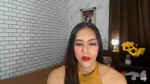 Snapshot of latinatshugecock chatting on September 25, 12:06 am Cha online show from September 25, 12:06 am