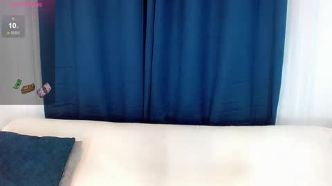 Laura online show from October 18, 12:58 am