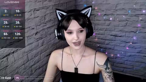 Snapshot of lauren_raquel chatting on December 20, 5:40 pm Eva online show from December 20, 5:40 pm