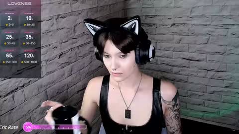 Snapshot of lauren_raquel chatting on December 29, 2:42 pm Eva online show from December 29, 2:42 pm