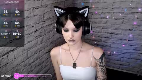 Snapshot of lauren_raquel chatting on December 31, 3:20 pm Eva online show from December 31, 3:20 pm