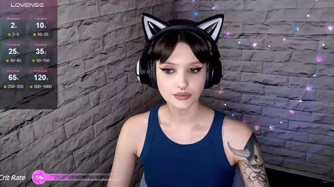 Snapshot of lauren_raquel chatting on January 10, 6:49 pm Eva online show from January 10, 6:49 pm