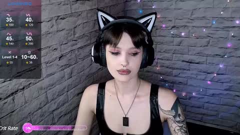 Snapshot of lauren_raquel chatting on February 5, 5:53 pm Eva online show from February 5, 5:53 pm
