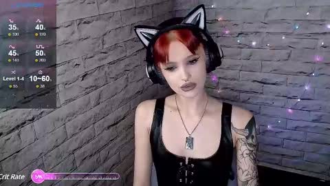 Snapshot of lauren_raquel chatting on February 10, 4:25 pm Eva online show from February 10, 4:25 pm
