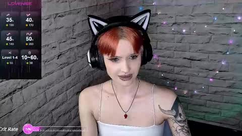Snapshot of lauren_raquel chatting on February 26, 5:39 pm Eva online show from February 26, 5:39 pm