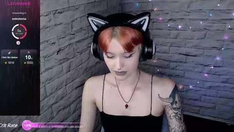 Snapshot of lauren_raquel chatting on March 5, 7:00 pm Eva online show from March 5, 7:00 pm