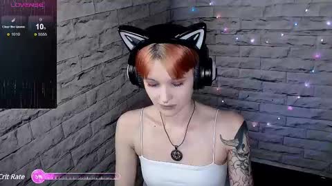 Snapshot of lauren_raquel chatting on March 11, 8:20 pm Eva online show from March 11, 8:20 pm