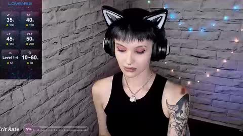 Snapshot of lauren_raquel chatting on September 21, 6:24 pm Eva online show from September 21, 6:24 pm
