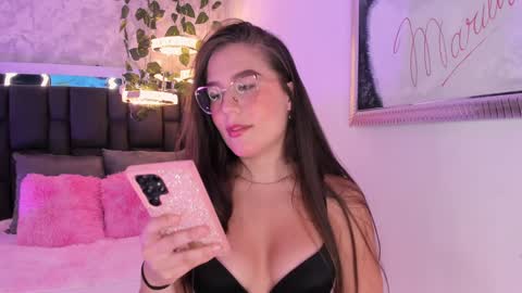 Lauren Blonde online show from January 11, 1:53 pm