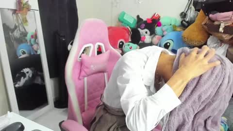 Snapshot of laurencesophiets chatting on January 11, 4:14 pm SF online show from January 11, 4:14 pm