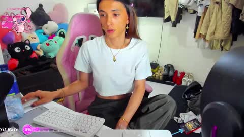 Snapshot of laurencesophiets chatting on September 15, 12:59 am SF online show from September 15, 12:59 am