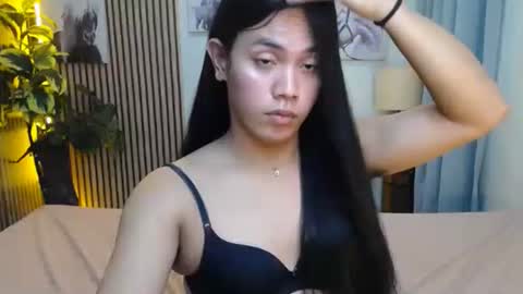 LUXX online show from October 14, 1:01 pm