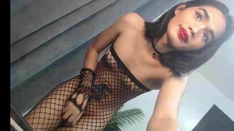 Snapshot of lesi_trisha chatting on February 18, 6:59 am Trisha18 online show from February 18, 6:59 am