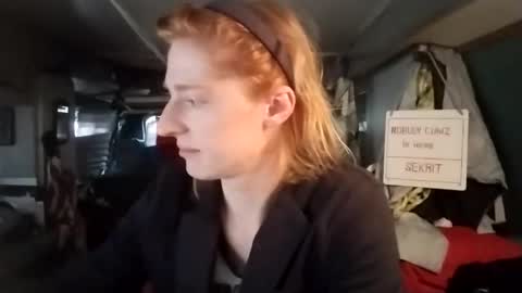 Snapshot of lesleygumgrass chatting on February 3, 4:10 pm LesleyGumGrass- The Boring Trans girl online show from February 3, 4:10 pm