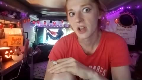 Snapshot of lesleygumgrass chatting on September 23, 5:30 pm LesleyGumGrass- The Boring Trans girl online show from September 23, 5:30 pm