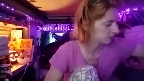 LesleyGumGrass- The Boring Trans girl online show from October 19, 5:27 pm