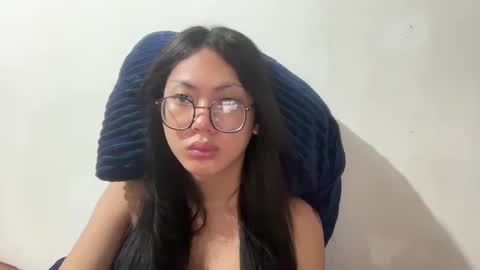 Snapshot of lexi09822 chatting on January 20, 4:01 pm Hev Lexi online show from January 20, 4:01 pm