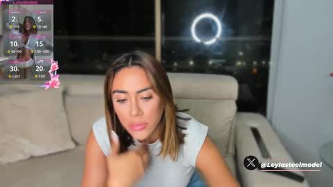 Snapshot of leyla_steel chatting on February 11, 12:17 am INSTA leylasteel model online show from February 11, 12:17 am