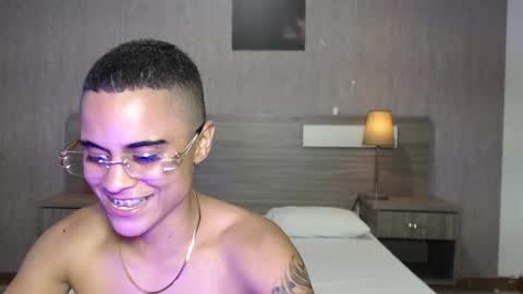Snapshot of liiamthompson chatting on September 16, 12:42 pm Liam thompson online show from September 16, 12:42 pm