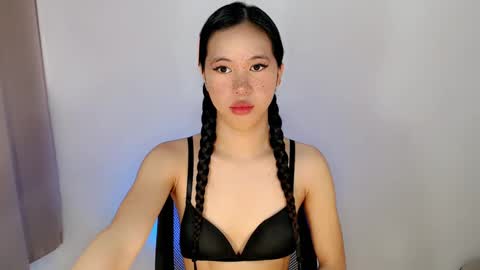 Snapshot of lil_grace1 chatting on December 31, 3:55 am grace online show from December 31, 3:55 am
