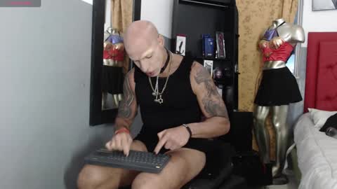 lilith_dhorn1 online show from September 26, 12:29 am