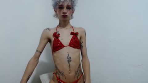 Snapshot of lilith_evil7 chatting on December 7, 4:09 pm lilith_evil7 online show from December 7, 4:09 pm