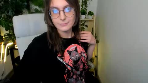 lilithiscute online show from October 1, 10:10 pm