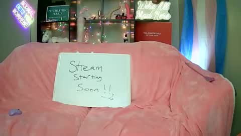 lillyVonT online show from October 12, 10:01 pm