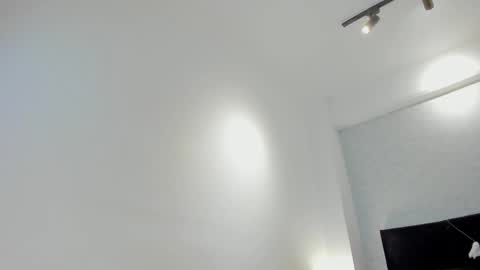 lily_cash1 online show from October 17, 8:56 pm