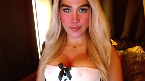 Snapshot of lilymonstercock chatting on March 8, 4:17 pm IM YOUR TRUE GODESS Lilymonstercock online show from March 8, 4:17 pm