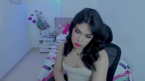 Snapshot of linda_zaam8386 chatting on March 11, 6:08 pm online show from March 11, 6:08 pm