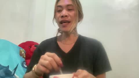 Snapshot of lingkure_69ts chatting on March 4, 3:33 am weng bustamante online show from March 4, 3:33 am