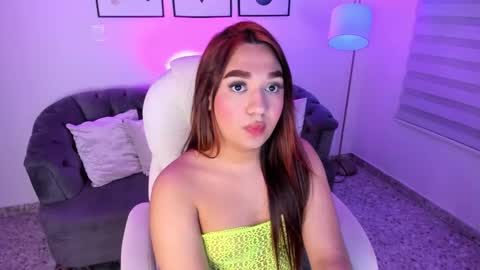 Snapshot of lissascarlett_1 chatting on September 13, 7:41 pm Lisssa online show from September 13, 7:41 pm